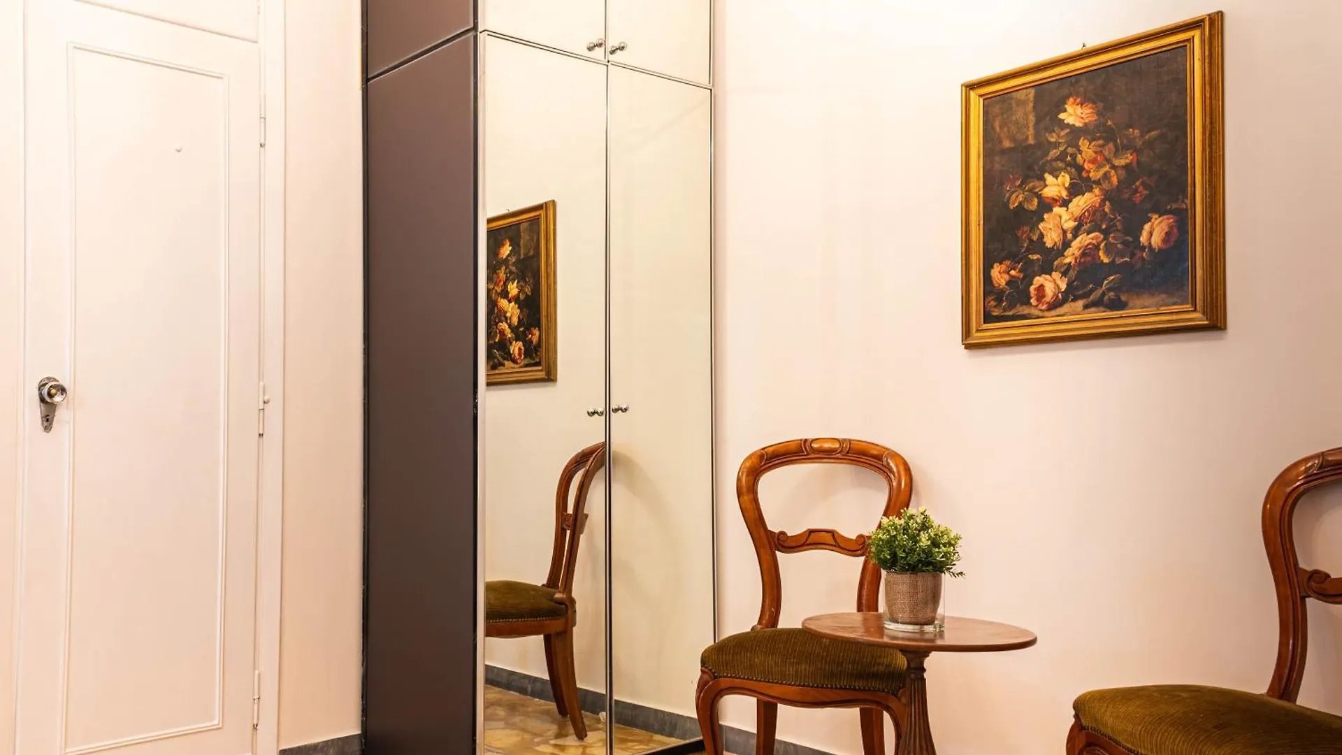 Vintage Flat Apartment Rome Italy